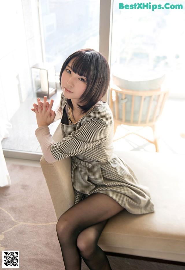 Iku Natsumi - Bates Negro Ngentot No.c22e32